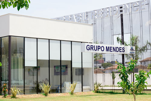 Stand de vendas - Grupo Mendes